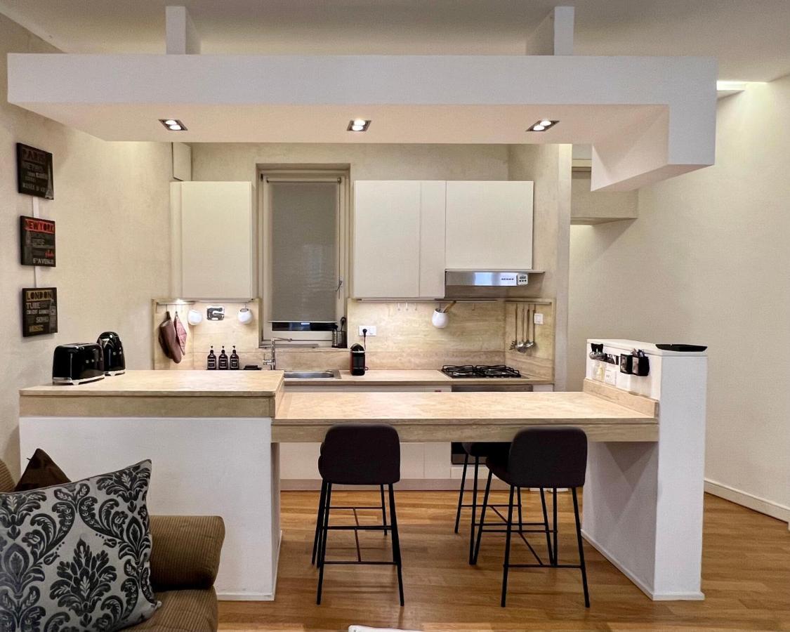 Campo Dei Fiori Modern Apartment With Terrace Rome Exterior photo