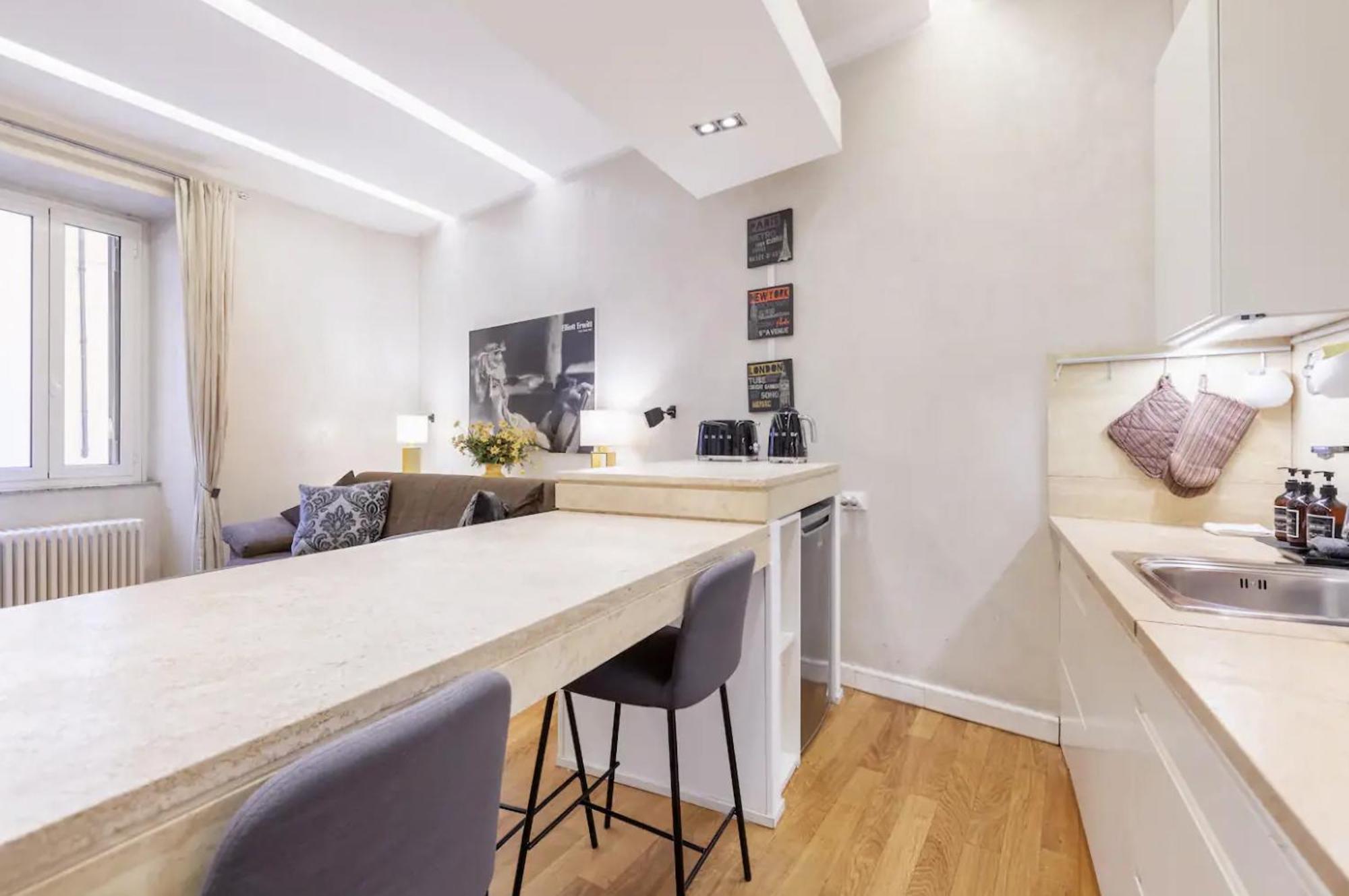 Campo Dei Fiori Modern Apartment With Terrace Rome Exterior photo